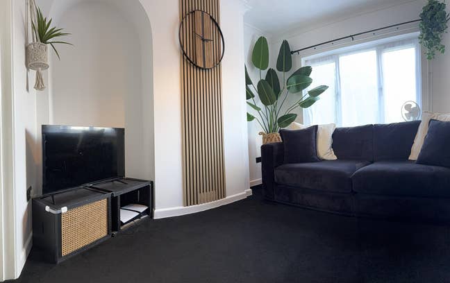 Your own private Top floor suite completely exclus Main Photo