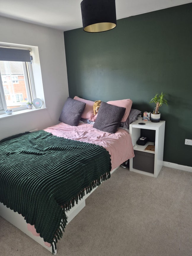 Double bed with private bathroom  Main Photo