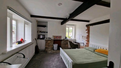 Double Room Professional Hospital Accomm Main Photo