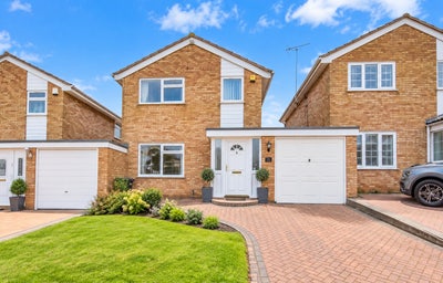 4 Bedroom Detached House near Luton Airport Main Photo
