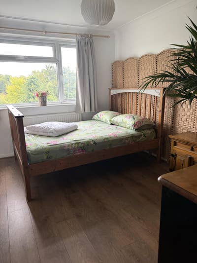 Cosy Double Room with Stunning Countryside Views Main Photo