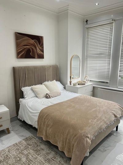 Double room in beautiful house in Thornton Heath Main Photo