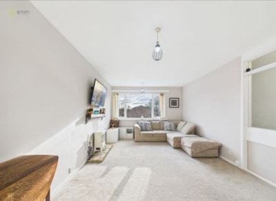 Beautiful 2-Bed Flat Available in Birmingham (B24) Main Photo