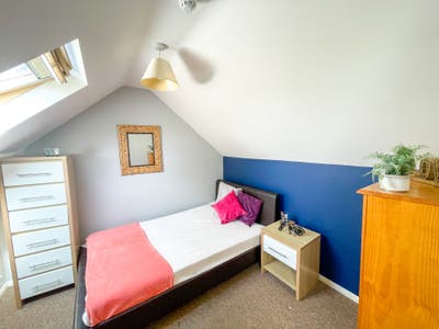 2 Fantastic Rooms - Double Room & Double w/Ensuite Main Photo