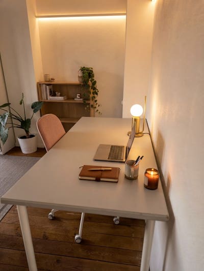 Bright & Specious rooms in central location  Main Photo