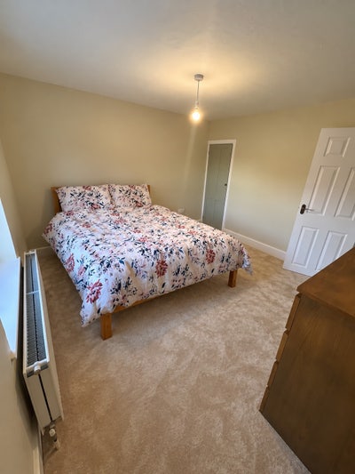 Double room to rent in a house  Main Photo