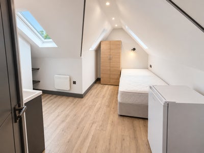 DSS - Studio Flat Available in Hither Green SE6 Main Photo