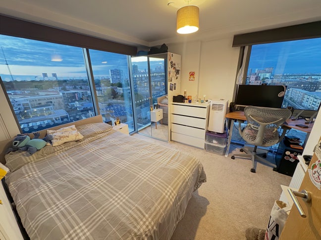Bright double room w/ gorgeous view Main Photo