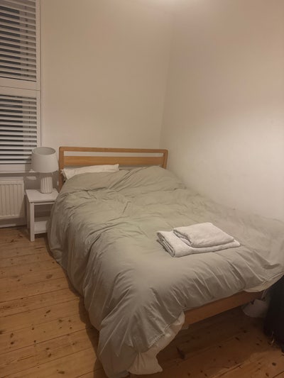 Sunny double room close to London Road station Main Photo