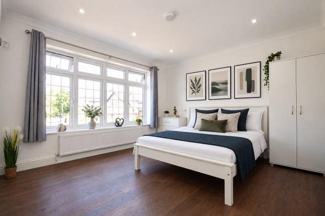 Two Great Doubles in Amazing House -Must See! HA9 Main Photo