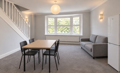 Spacious 5-Bed House | 3 Bathrooms | 2 En-suites | Main Photo