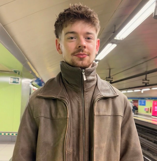Looking for spare room/buddy up in City Centre Main Photo