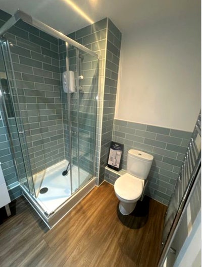 Double En Suite Room - Brindley Place Main Photo