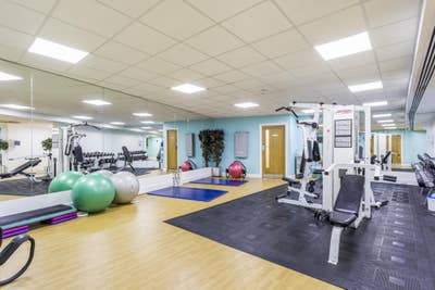 1bed stunning apartment with gym access SW1P Main Photo