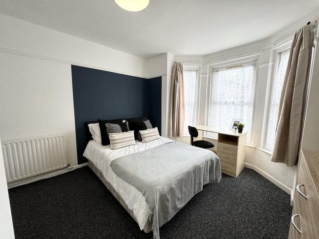 En-suite Room -  Polygon SO15(BR) Main Photo