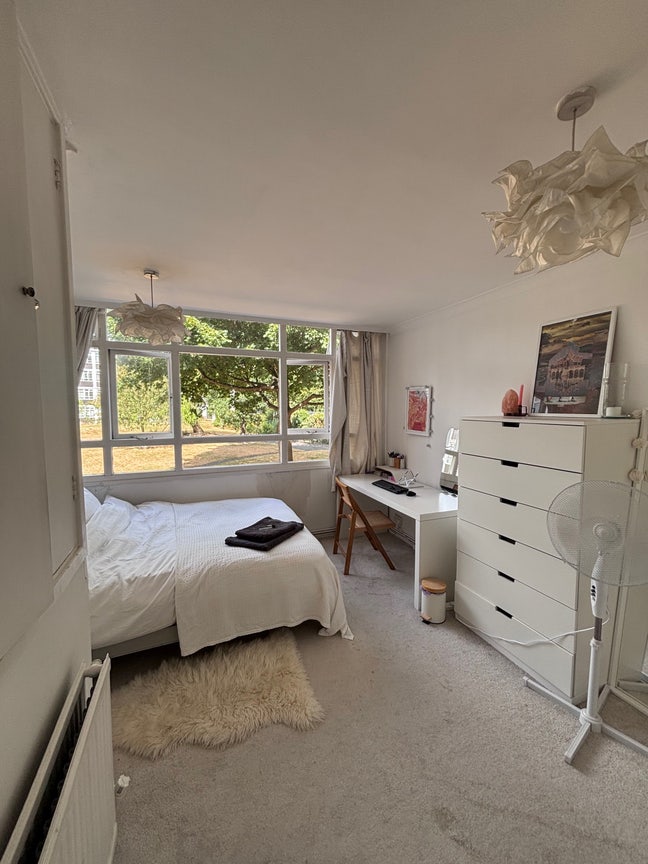 Double room in two bed Putney flat 🏡  Main Photo