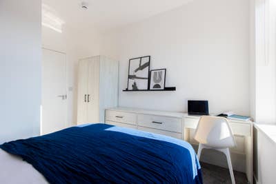 🚨Rr En Suite Available Now 🚨 Main Photo