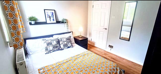 10 mins walk to king's cross/st Pancras station  Main Photo