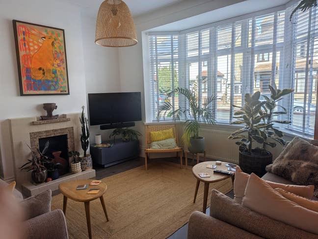  Spacious,  Friendly  Home preferably for  a Female  Professional
 Main Photo