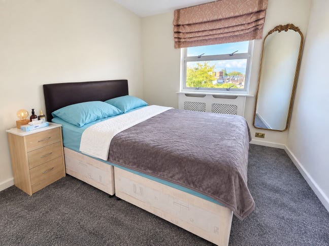 &pound;1,200 PCM Double Room – Bills Included Main Photo