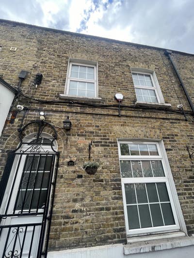 2 double rooms in friendly 5 bed house! 26 Sept Main Photo