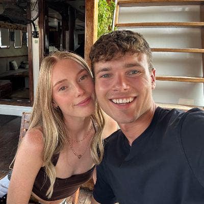 Couple looking for double room Main Photo