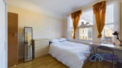 North London – N17 🏠 Haringey / Tottenham Zone 3 Main Photo