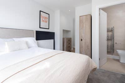 🏡 Private Yard & En-Suite Room | All Bills inc 🏡 Main Photo