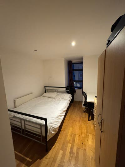 💥Nice Room Zone 2! End of September💥View Today Main Photo
