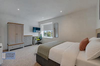 Brand-New | Professional | All Ensuite | All Bills Main Photo