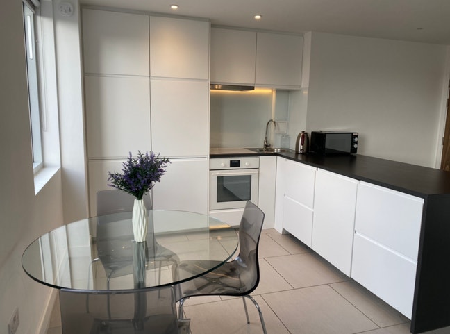 🌕 ROOM in 2 bed flat, shared with a girl - NOW Main Photo