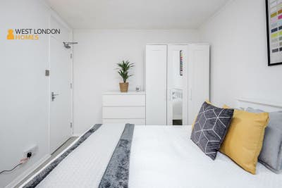 Two Staines Double Rooms Main Photo