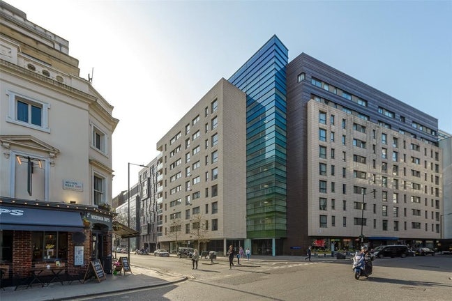 Large Furnished Room in Victoria- Amazing View SW1 Main Photo
