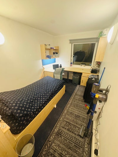 Ensuite Student accommodation room  Main Photo