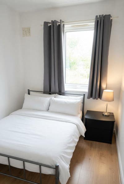 Affordable Furnished Double Room salford Main Photo