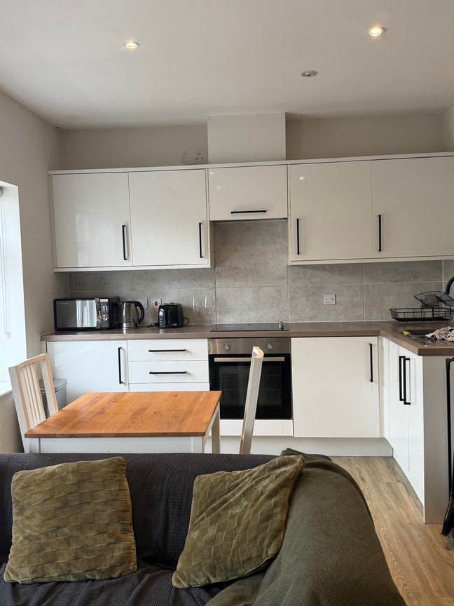 1 Bed Flat to Rent in Splott  Main Photo