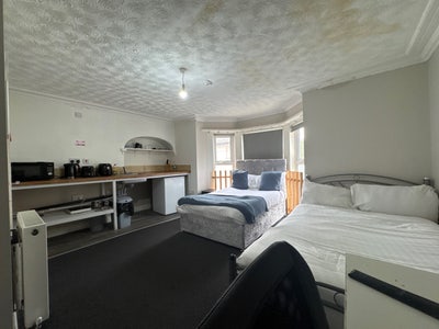 Newstead En-suite studios Main Photo