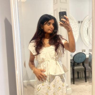 Professional Female seeks a double room Main Photo