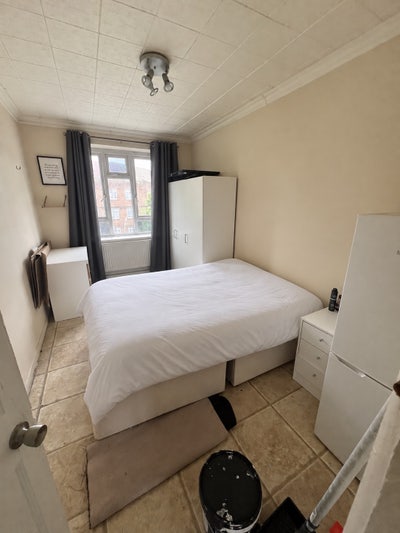 Bright Single in Tulse Hill - Bills Incl. Main Photo