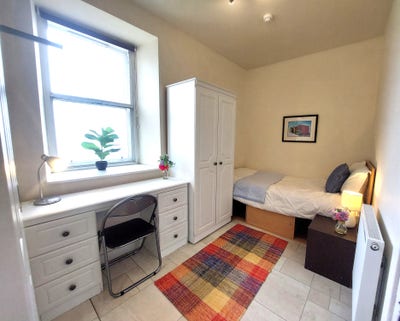 Ensuite single room nr town centre, parking Main Photo