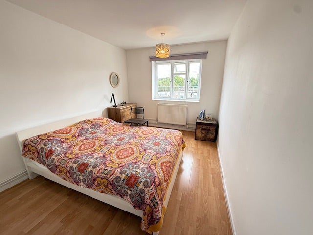 Nice double room for rent in the heart of Hornsey  Main Photo