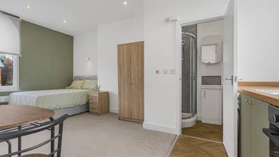 Modern Self-Contained Studio | Walk to Moseley Main Photo