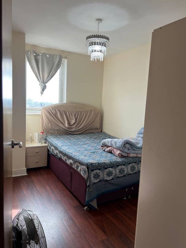 Double Room with Private Bathroom -  IG2 6LQ Main Photo