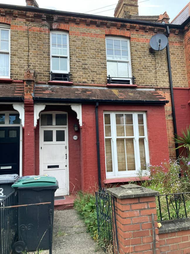 Double room for rent in wood green. Main Photo