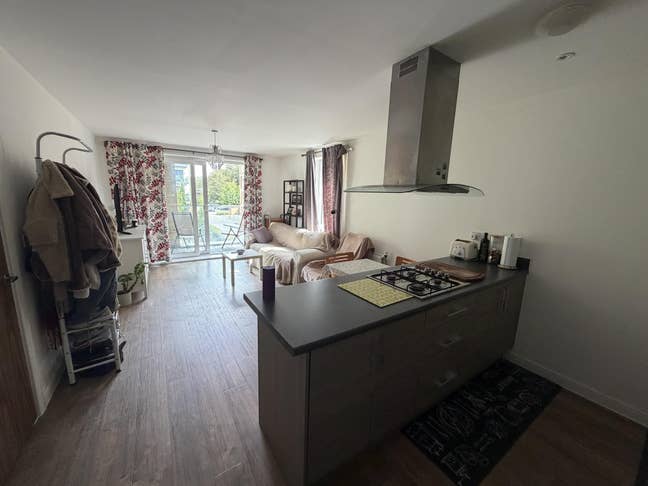 En suit to rent Main Photo