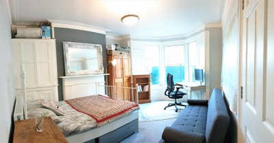 Beautiful Bright Newly Refurbished Victorian House Main Photo