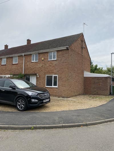 Double room available to rent  Main Photo