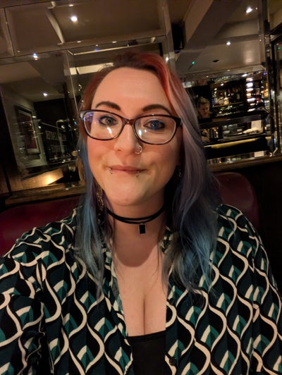 Young professional seeks a buddy up Main Photo