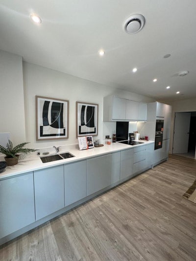 2 Rooms available ( En-suite and double bedrooms) Main Photo