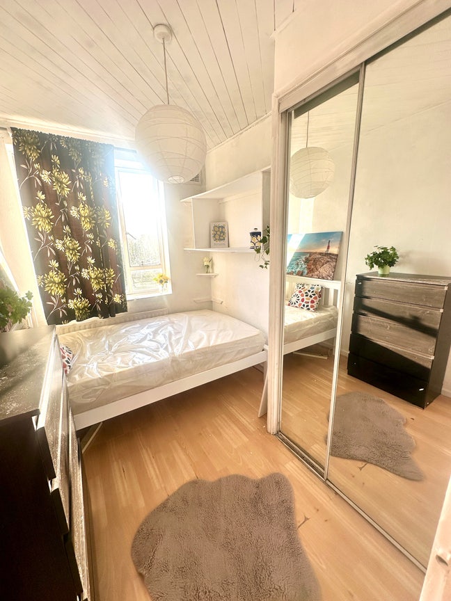 Furnished Double Room – SW18 – &pound;900 Pcm Main Photo